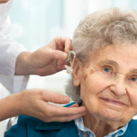 4 factors to consider while shopping for hearing aids