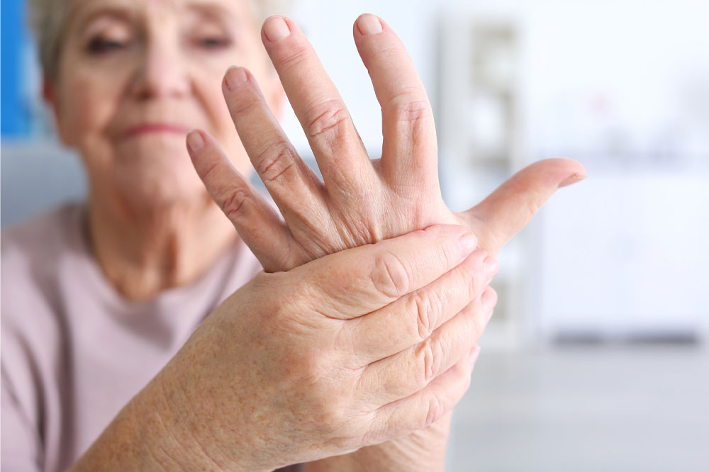 5 early warning signs of Parkinsons one should not ignore